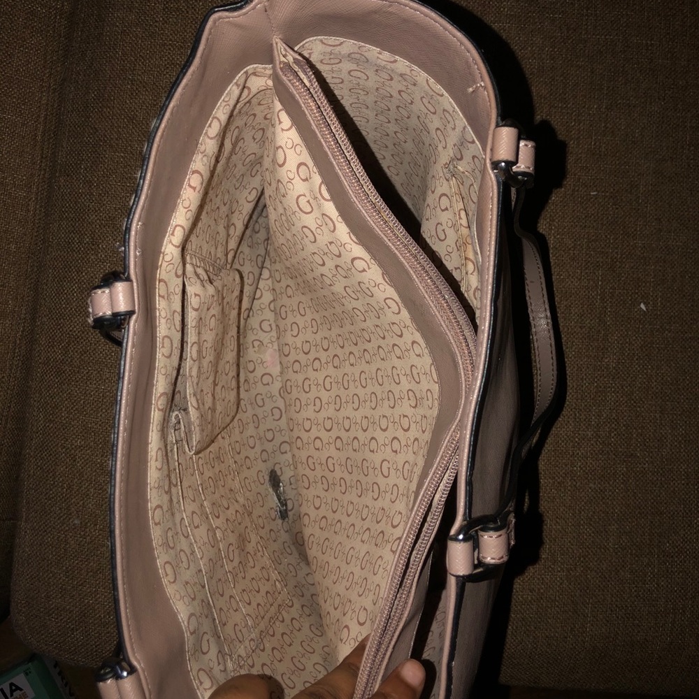 Pink guess bag - Picture 6 of 6